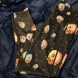 Feed Me Fight Me Leggings